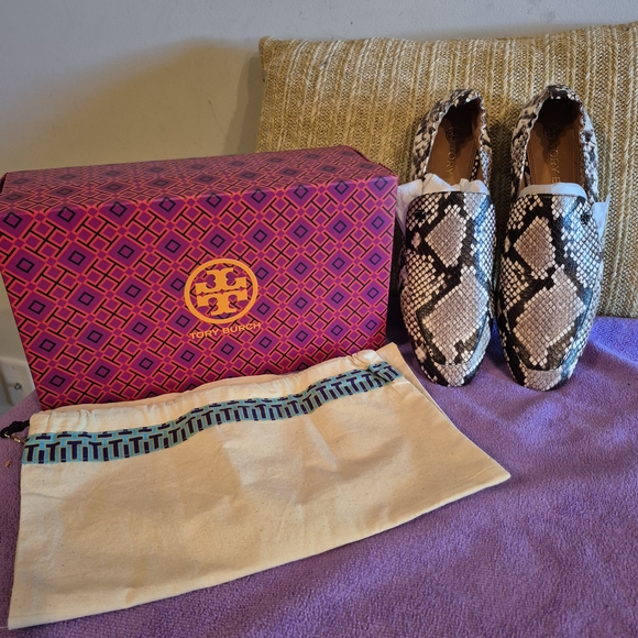 Tory Burch Snakeskin Loafers - Picture 1 of 7